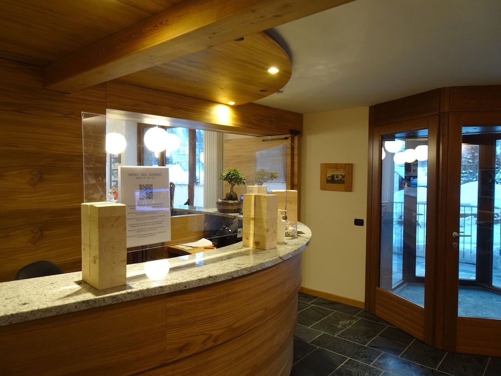 

Napoli - Courmayeur - Hotel Aigle