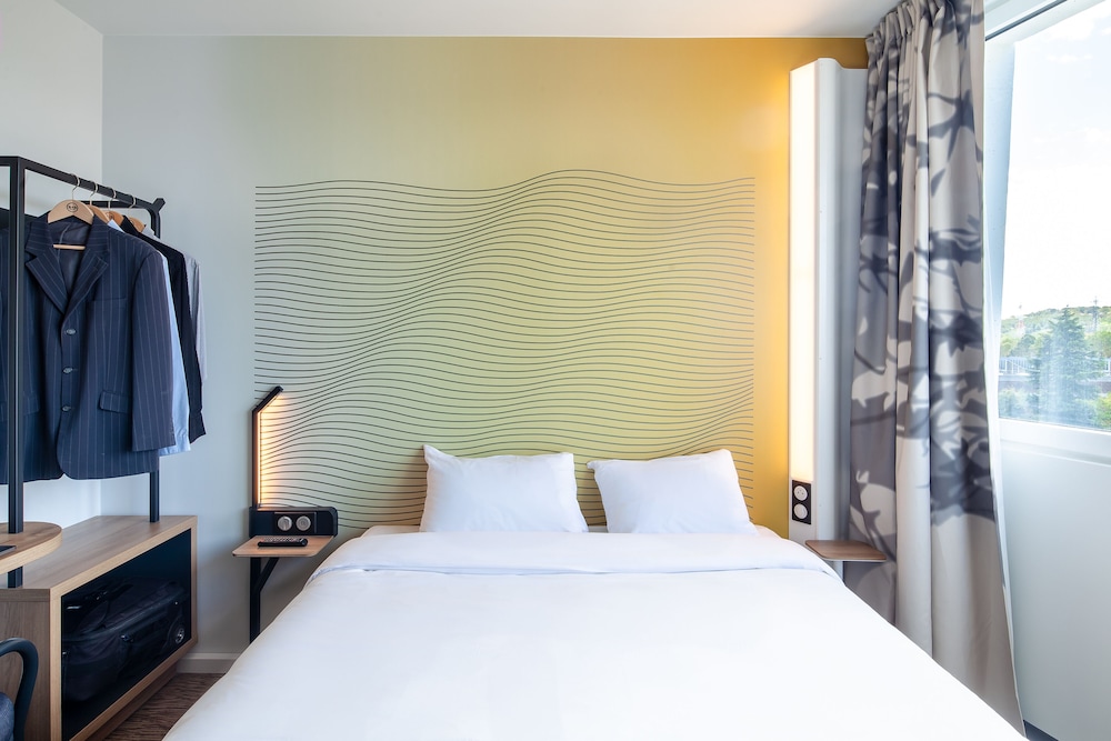 

Milano - Athis-Mons - B&B HOTEL Massy Gare TGV