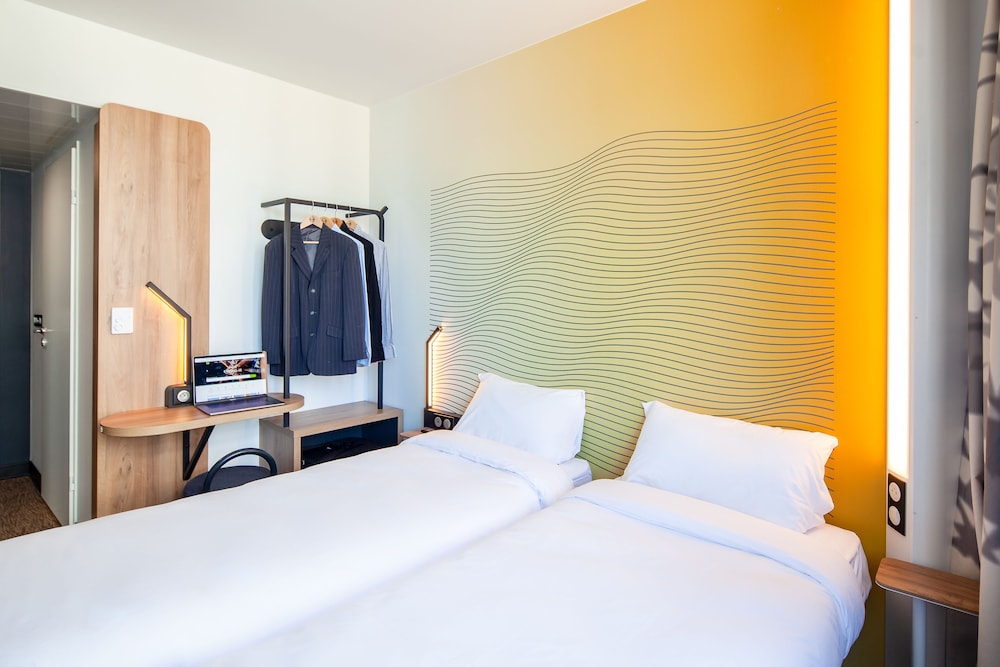 

Milano - Athis-Mons - B&B HOTEL Massy Gare TGV