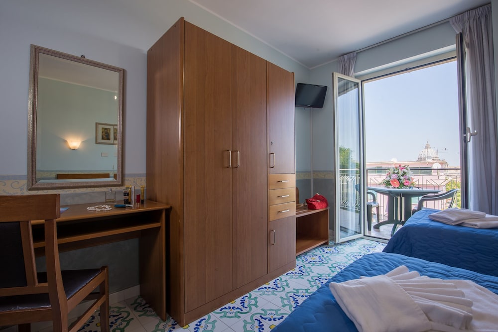

Torino - Roma - Hotel Casa Tra Noi