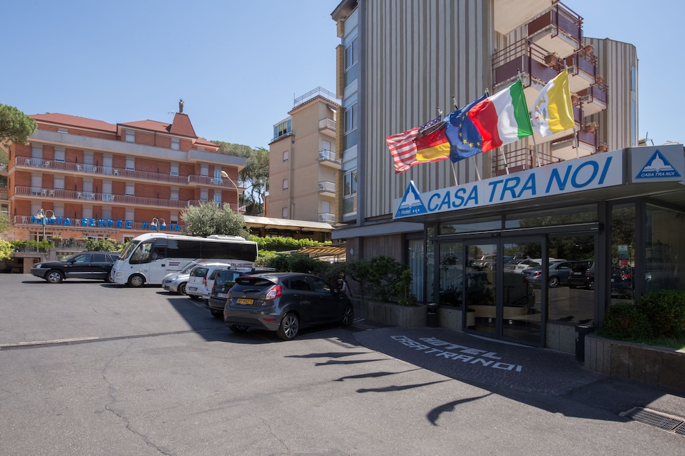 

Bologna - Roma - Hotel Casa Tra Noi