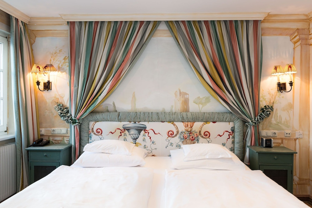 

Bari - St Anton - Hotel Edelweiss