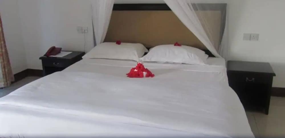 

Brindisi - Uroa - Coconut Tree Village Beach Resort