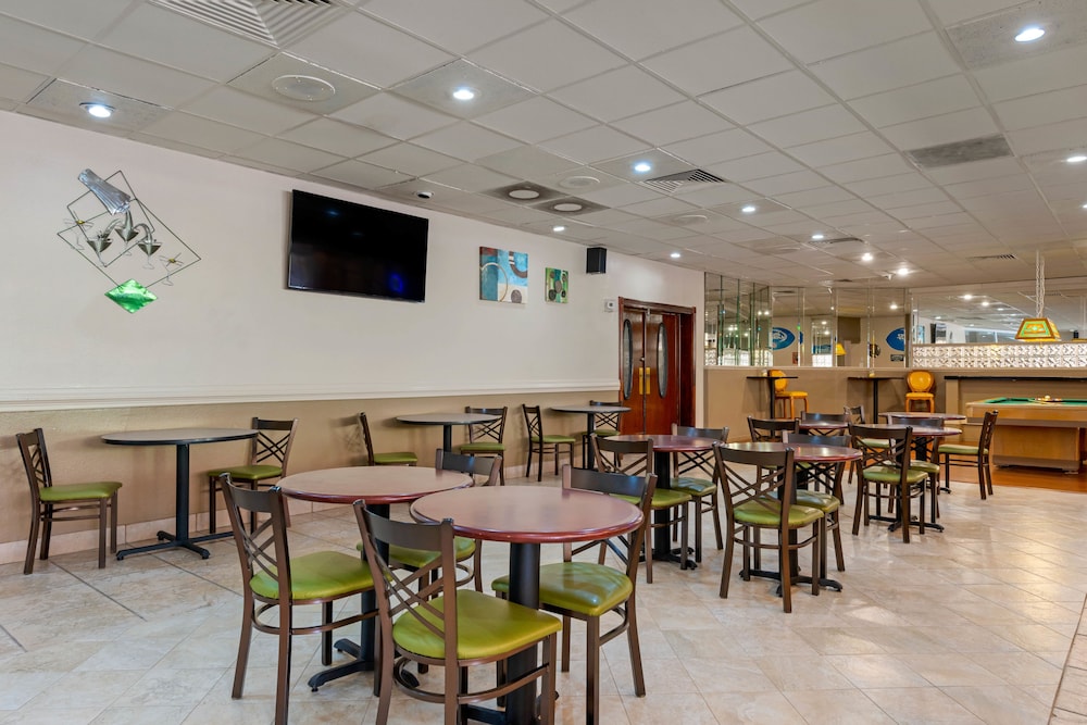 

Roma - New Port Richey - Quality Inn & Suites Conference Center