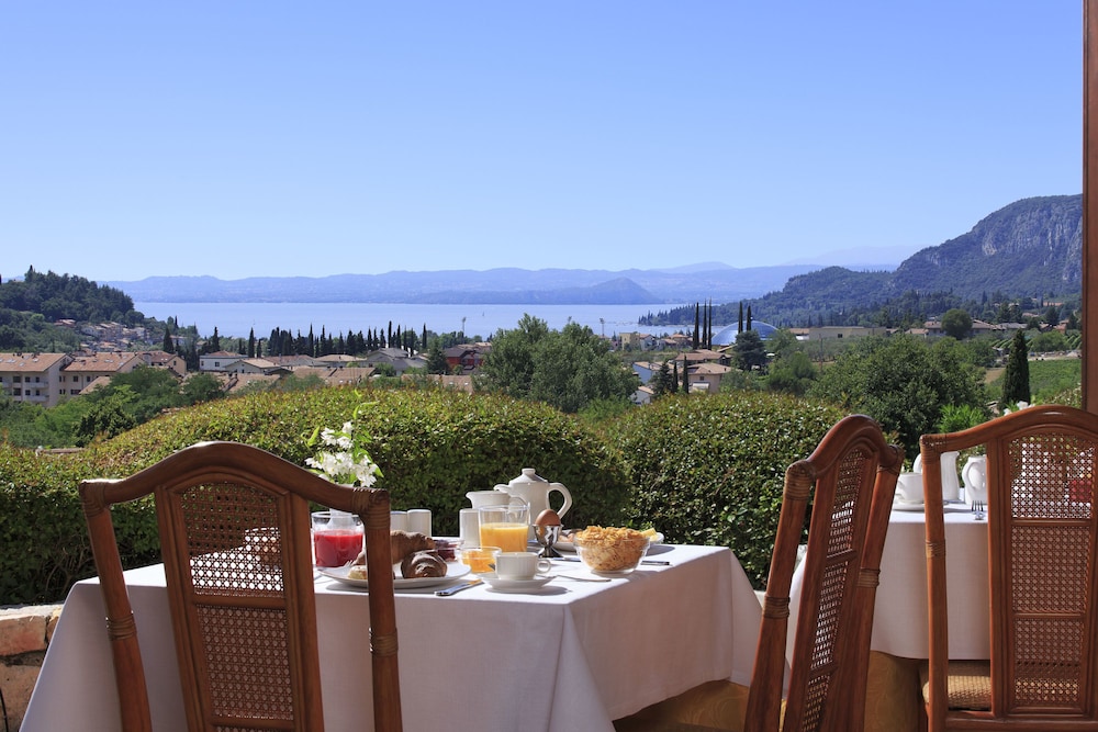 

Bologna - Bardolino - Poiano Garda Resort Appartamenti