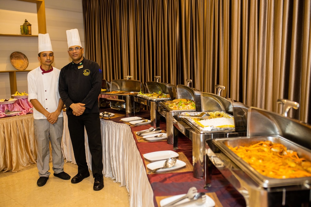 

Napoli - Ajman - Ewan Ajman Suites Hotel