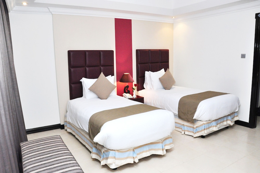 

Bologna - Ajman - Ewan Ajman Suites Hotel