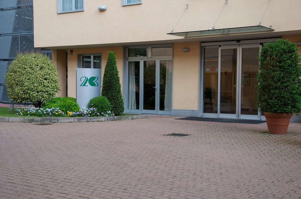 

Catania - Busto Arsizio - Hotel 2C
