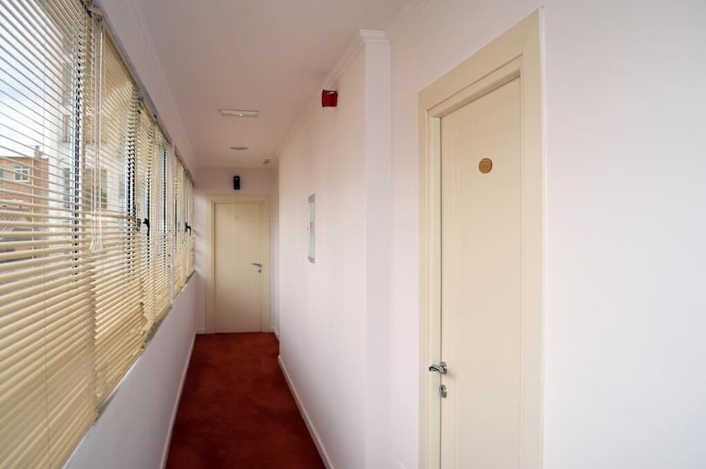 

Napoli - Tirana - Select City Center Hotel