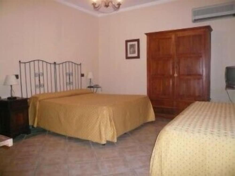 

Olbia - Noto - Albergo La Fontanella
