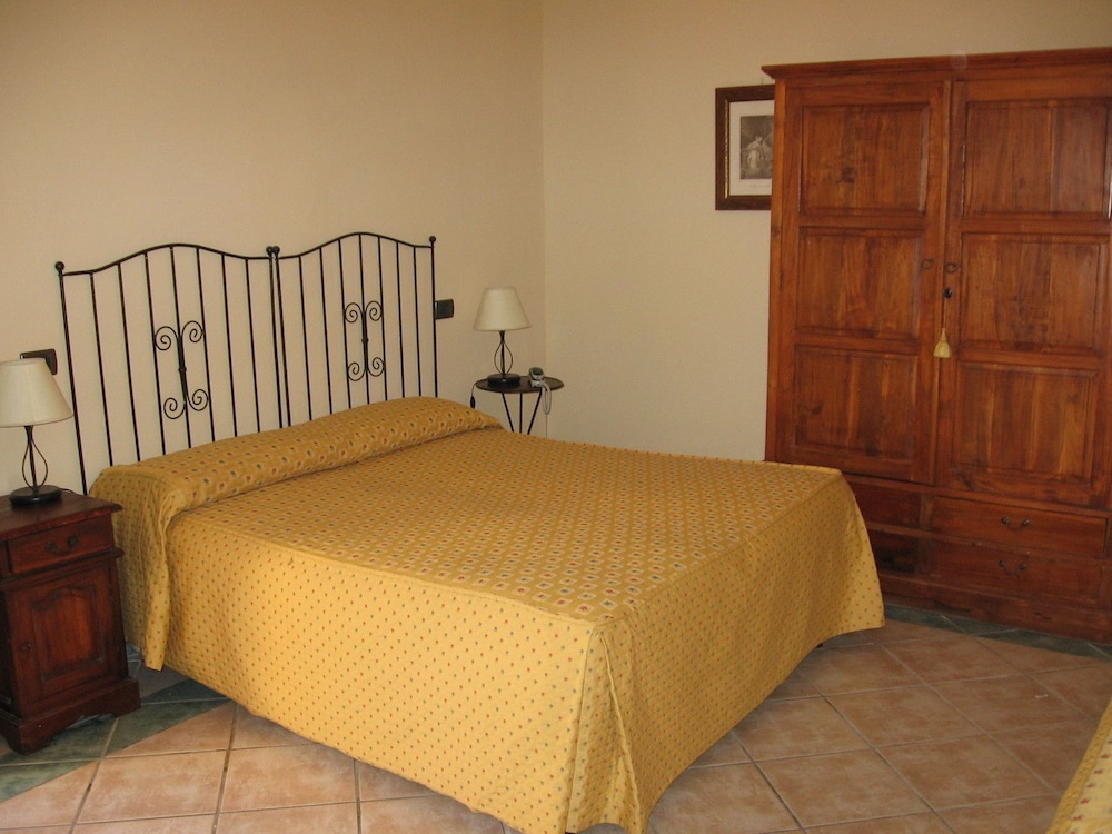 

Verona - Avola - Albergo La Fontanella