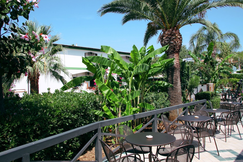 

Milano - Tropea - Hotel Marinella