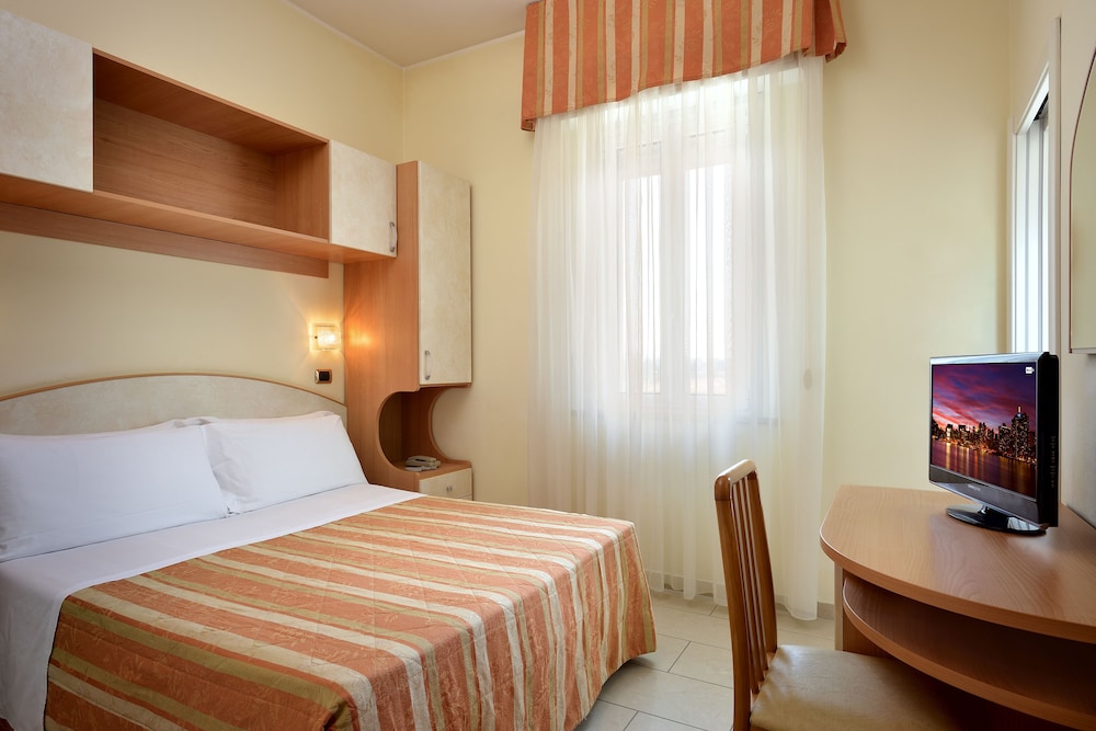 

Roma - Riviera Romagnola, Mare Italia - Hotel Elisir
