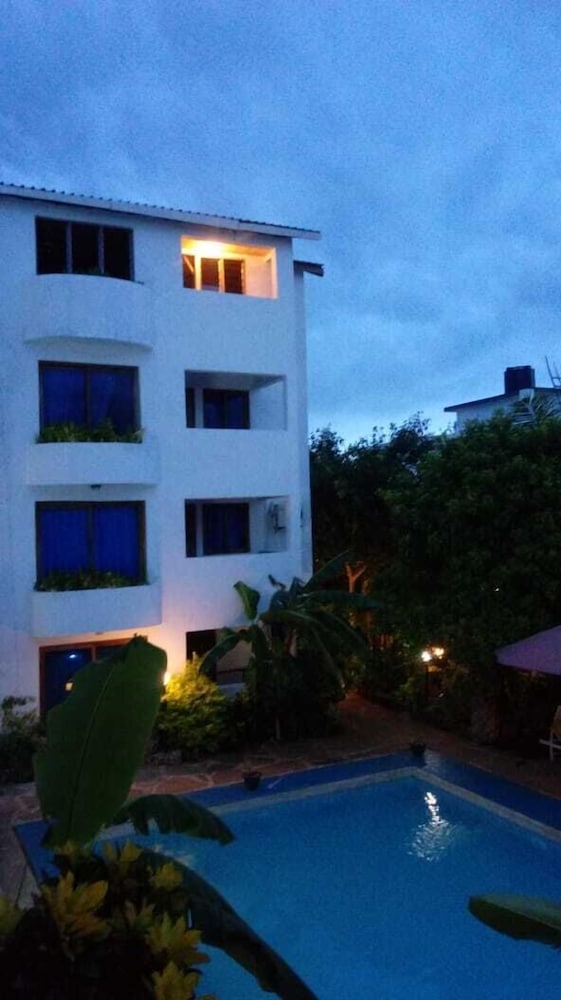 

Milano - Diani Beach - Rock Galana Holiday Apartments