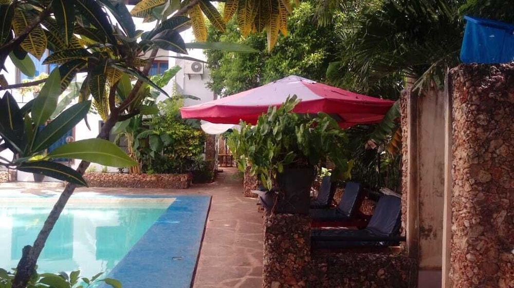 

Catania - Diani Beach - Rock Galana Holiday Apartments