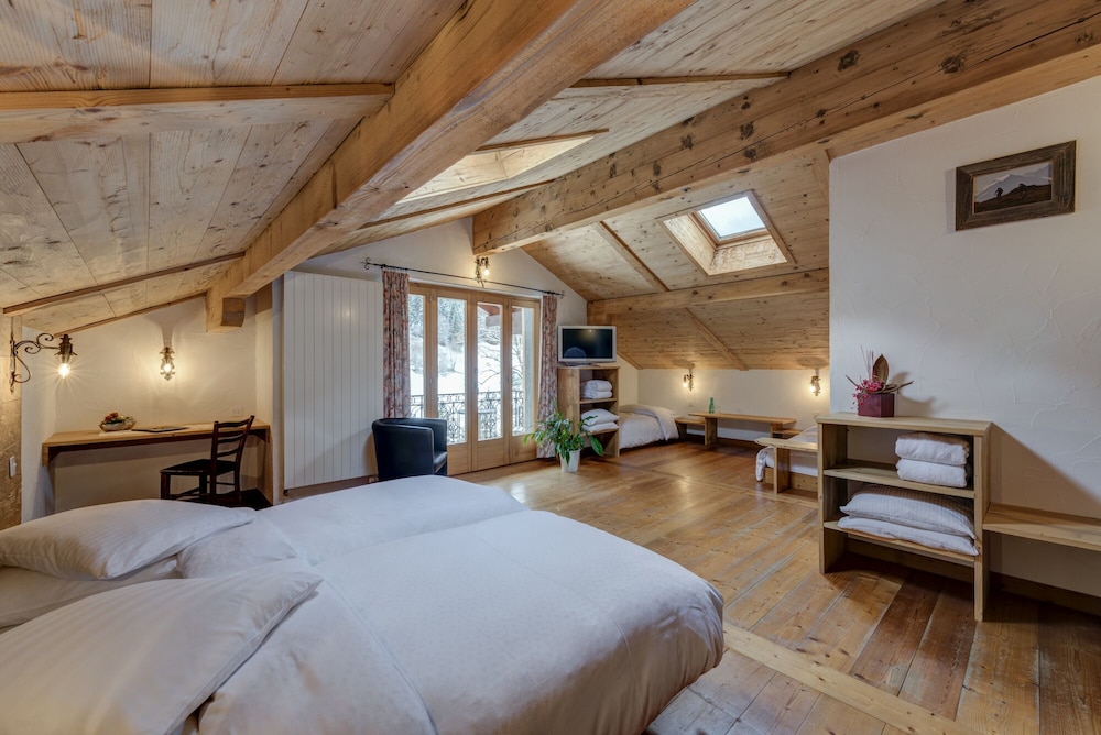 

Napoli - Verbier - La Vallée Hotel & Spa