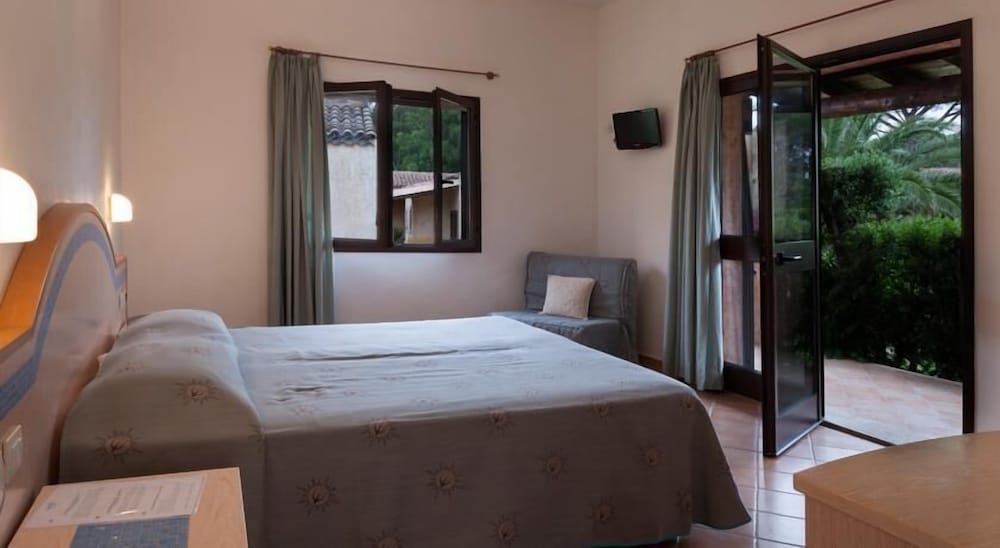 

Verona - Arzachena - Centro Vacanza Isuledda