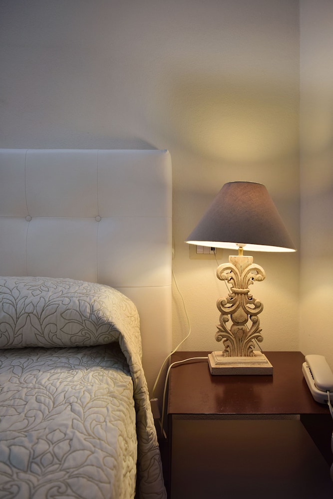 

Roma - Bosa - Hotel Maison Tresnuraghes