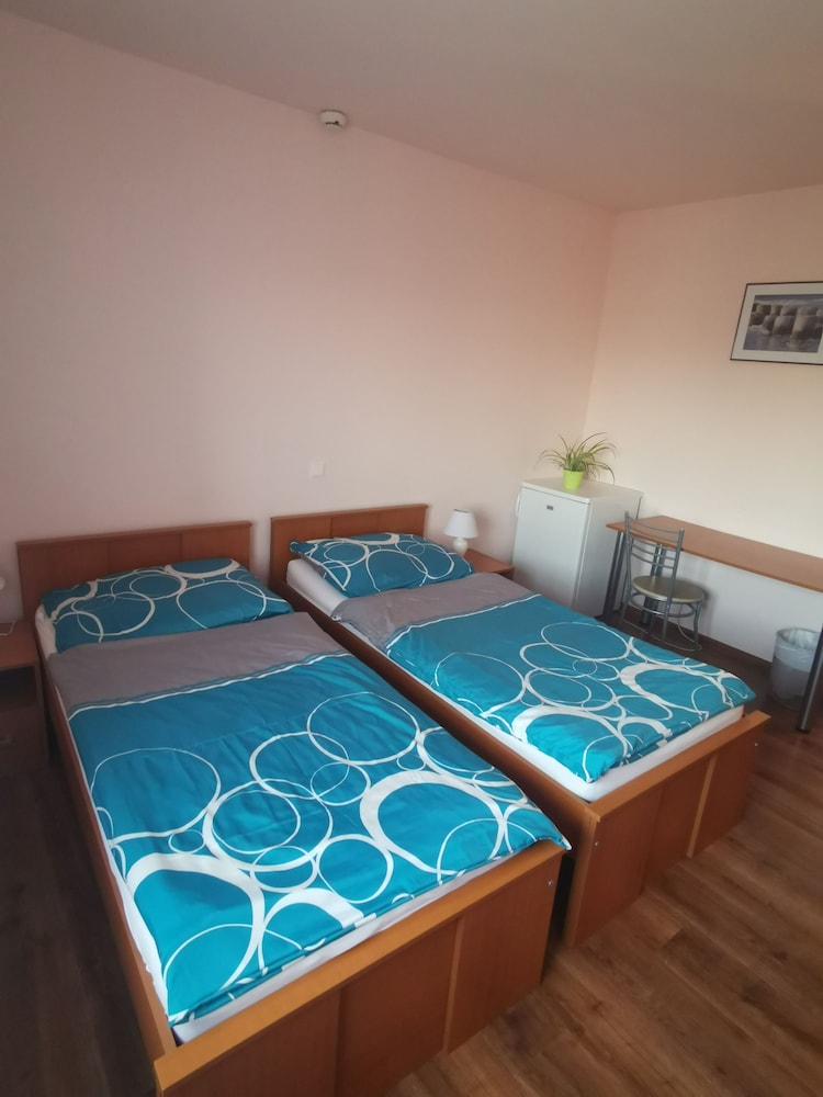 

Roma - Himberg - Hotel & Tenniscenter Khail