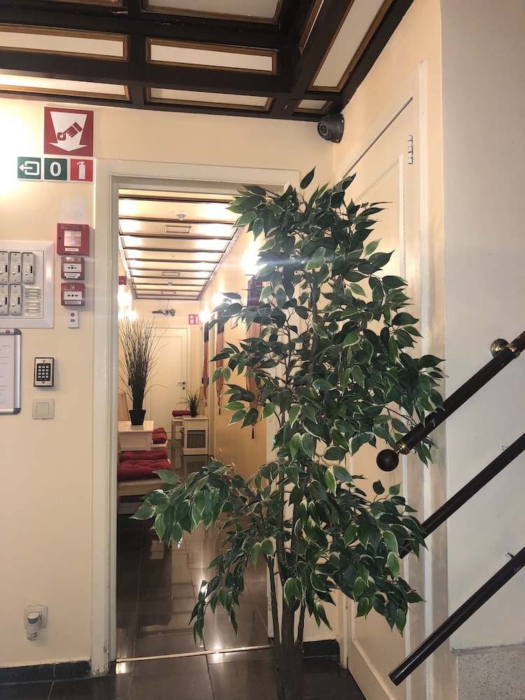 

Milano - Sint-Pieters-Leeuw - Residence la Fraisiere