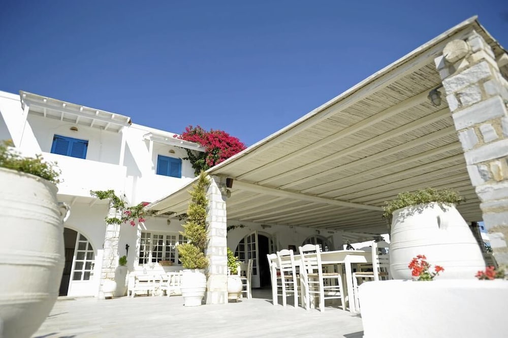 

Bari - Pounda - Galatis Beach Hotel