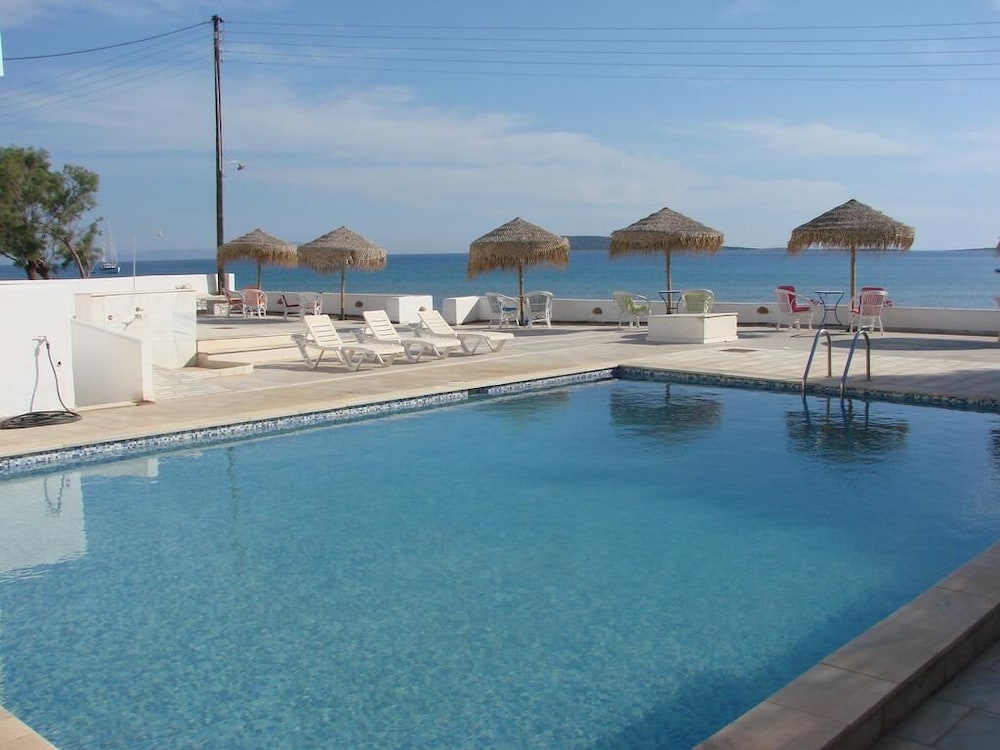 

Milano - Andiparos - Galatis Beach Hotel
