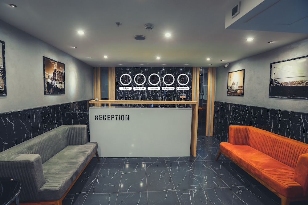 

Napoli - Istanbul, New Airport - Istanbul Airport Express Hotel