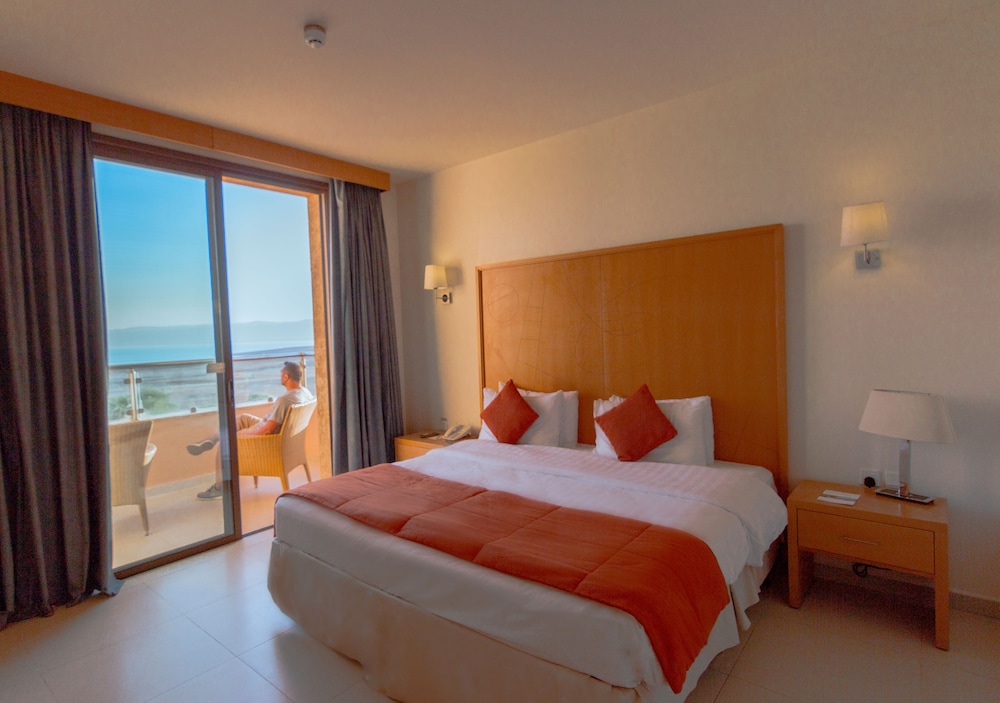 

Bologna - Sweimeh - Ramada Resort By Wyndham Dead Sea