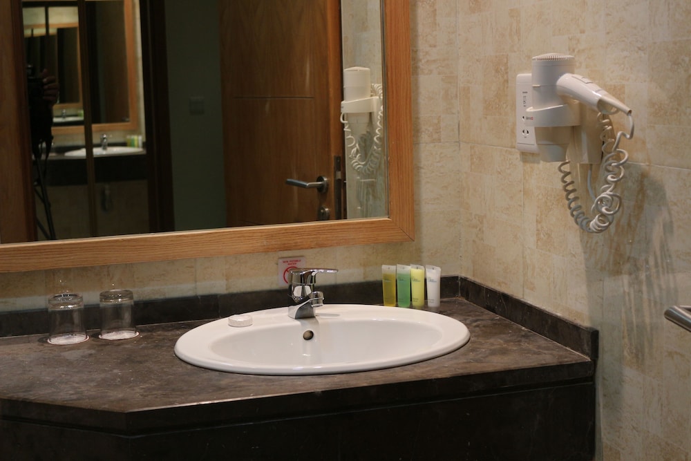 

Roma - Sowayma - Ramada Resort By Wyndham Dead Sea