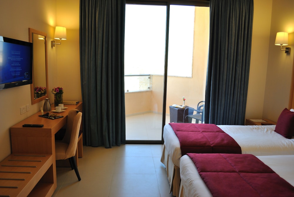 

Milano - Sweimeh - Ramada Resort By Wyndham Dead Sea