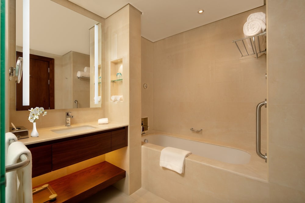 

Roma - Doha - dusitD2 Salwa Doha