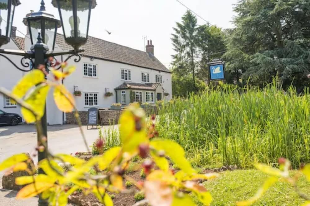 Cheddar - The Swan Inn