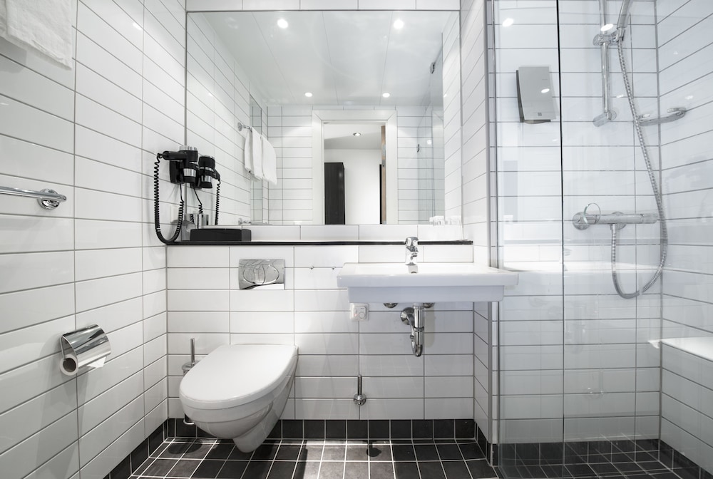 

Milano - Lorenskog - Thon Hotel Linne