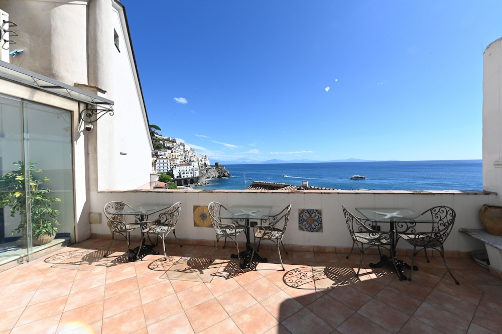 

Trieste - Ravello - Hotel Croce Di Amalfi