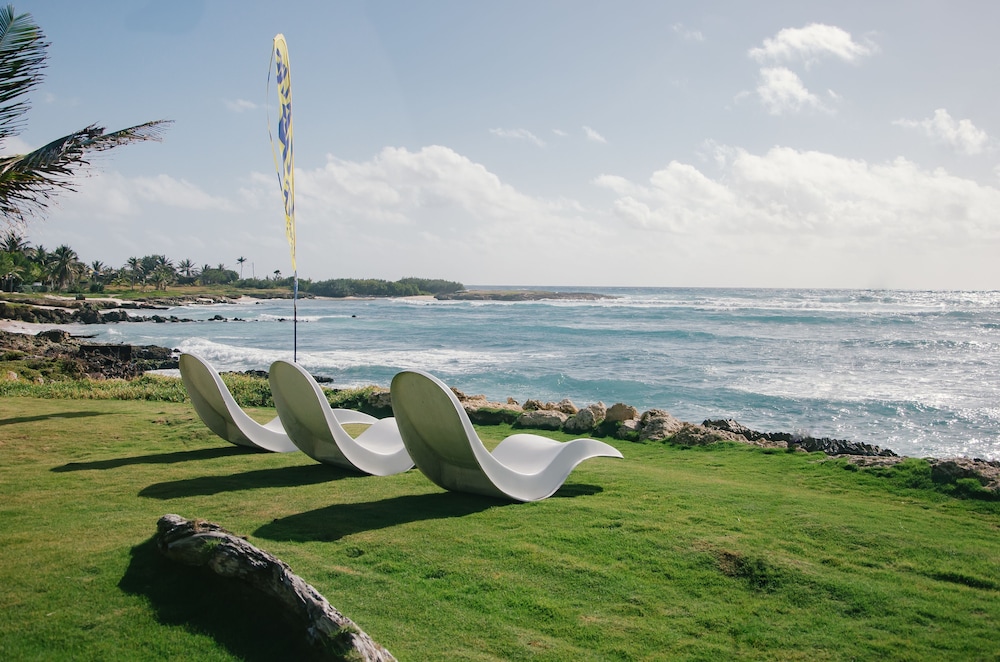 

Roma - Barbados-Christchurch - Ocean Spray Apartments