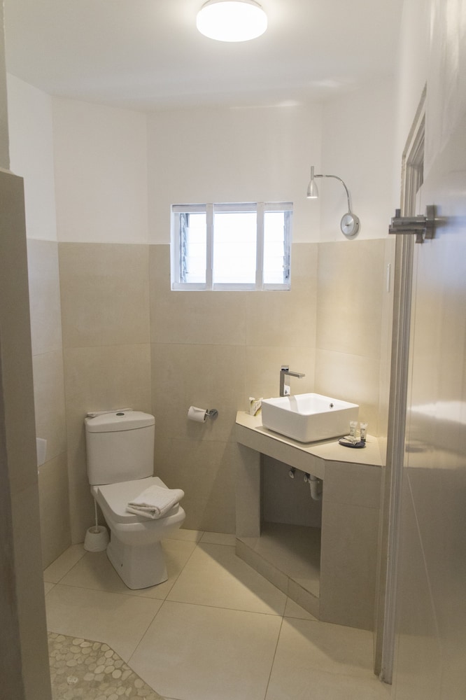 

Bologna - Christ Church - Ocean Spray Apartments