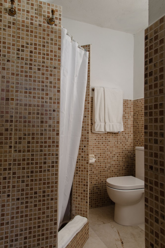 

Milano - Worthing - Ocean Spray Apartments
