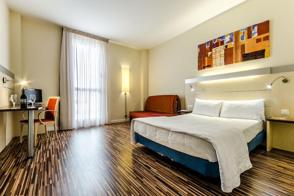 

Milano - Saragozza - Hotel YIT Ciudad de Zaragoza​​​​​​​