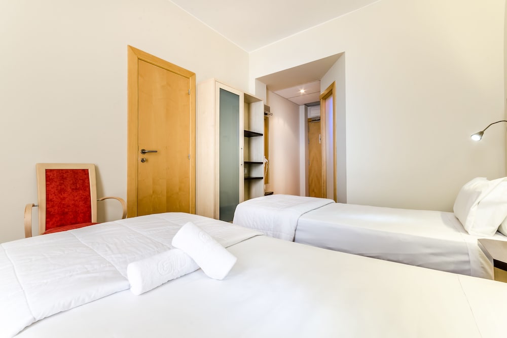 

Bologna - Saragozza - Hotel YIT Ciudad de Zaragoza​​​​​​​