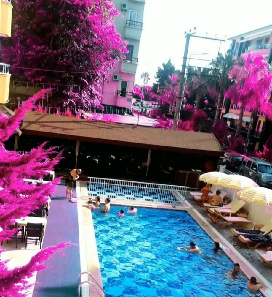 

Milano - Mahmutlar - Yaman Life Hotel