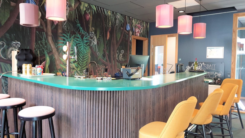 

Milano - Goteborg - Treetop Spa Hangout & Hotel