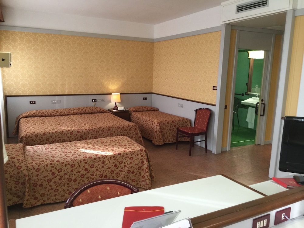 

Catania - Verona - Hotel Maxim