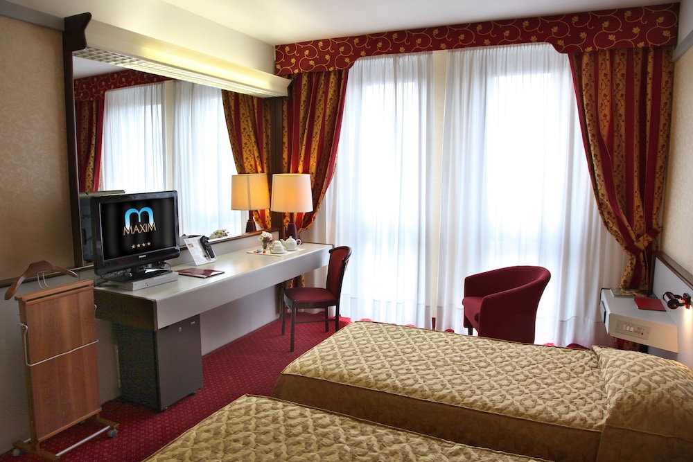 

Bari - Verona - Hotel Maxim