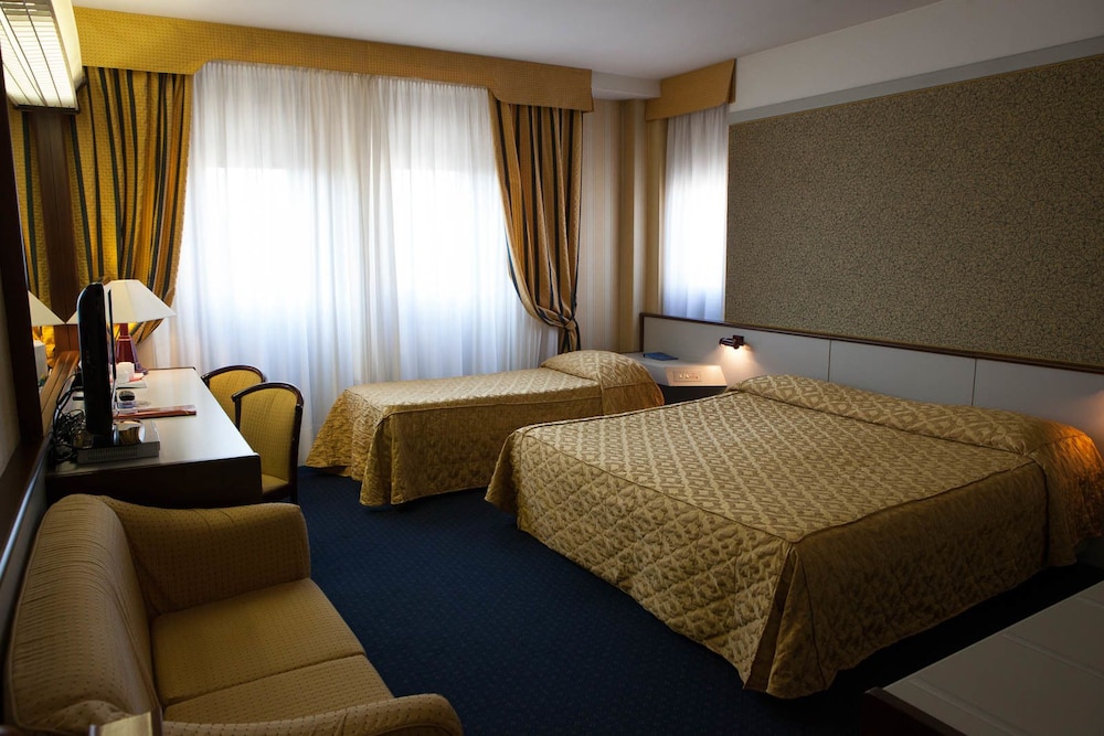 

Catania - Verona - Hotel Maxim