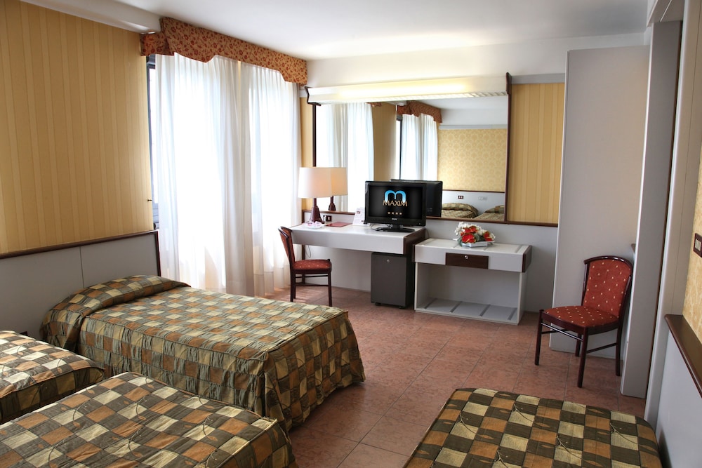 

Bari - Verona - Hotel Maxim