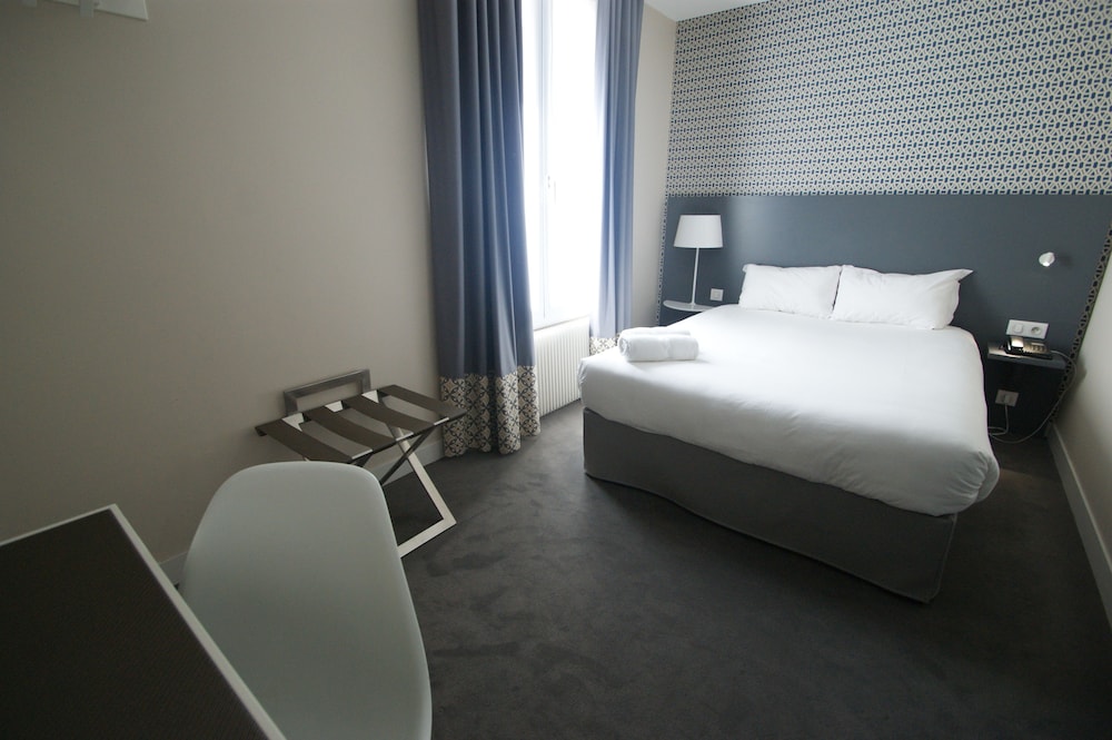 

Genova - Issy-les-Moulineaux - Parici Hôtel Boulogne Billancourt