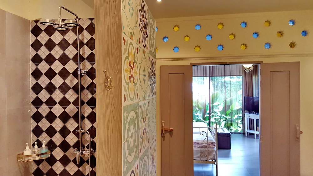 

Bologna - Sa Khu - Perennial Resort