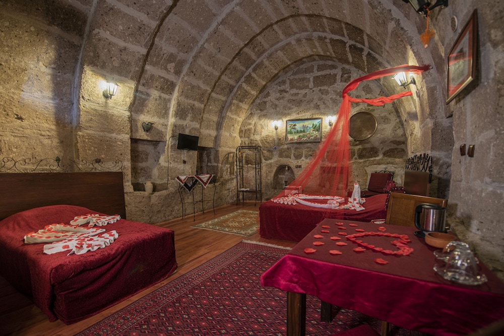 

Milano - Güzelyurt - Cappadocia Ihlara Mansions & Caves