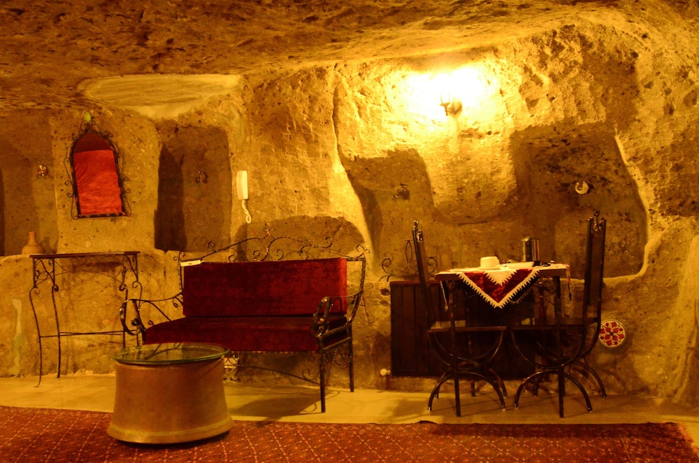 

Bari - Güzelyurt - Cappadocia Ihlara Mansions & Caves