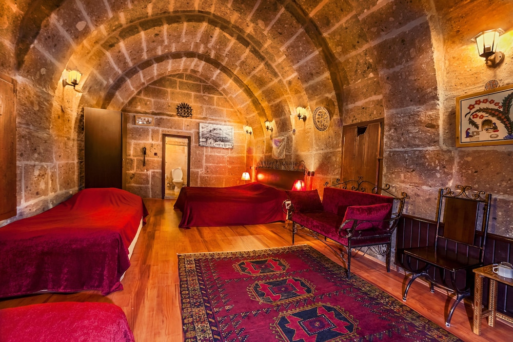 

Venezia - Güzelyurt - Cappadocia Ihlara Mansions & Caves